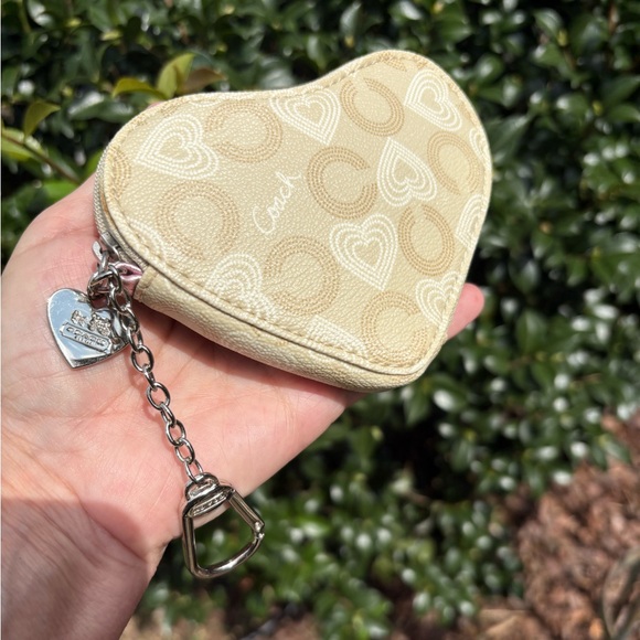 Coach Heart Coin Purse With Charm EUC - Picture 3 of 8